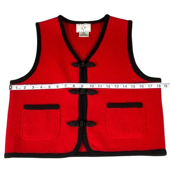 Vintage ice Brand 100% Wool Size 8P Red & Black Sweater Vest 3 Button Clasp - Picture 8 of 10